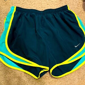 Nike Shorts Size Medium Color Yellow and Green